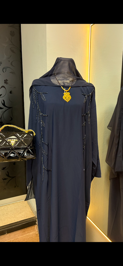 closed abaya